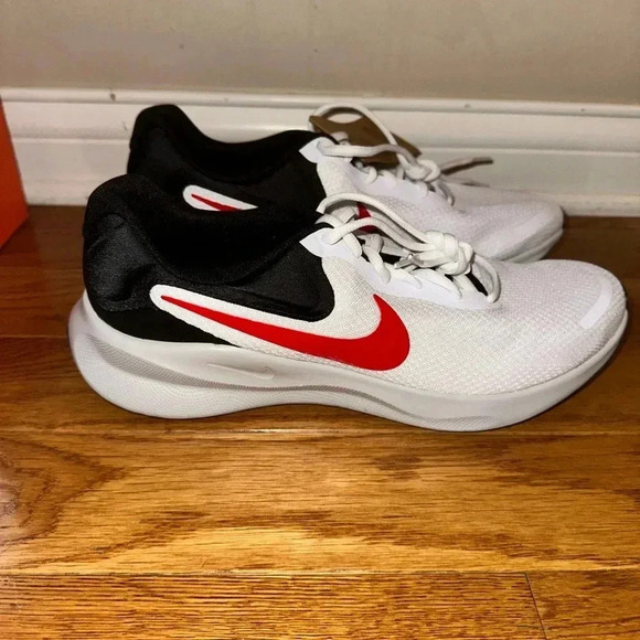 New Nike Revolution 7 Men's Road Running Shoes White/FIRE RED-Black Size 12.5 - Picture 13 of 16